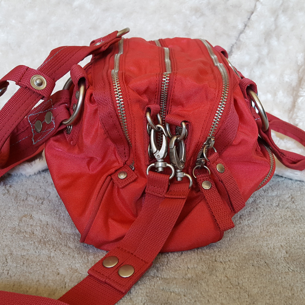 George Gina & Lucy My Sweet Tart Red Purse - Picture 5 of 7